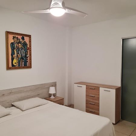 Habitaciones Nathaly Armenime Buitenkant foto