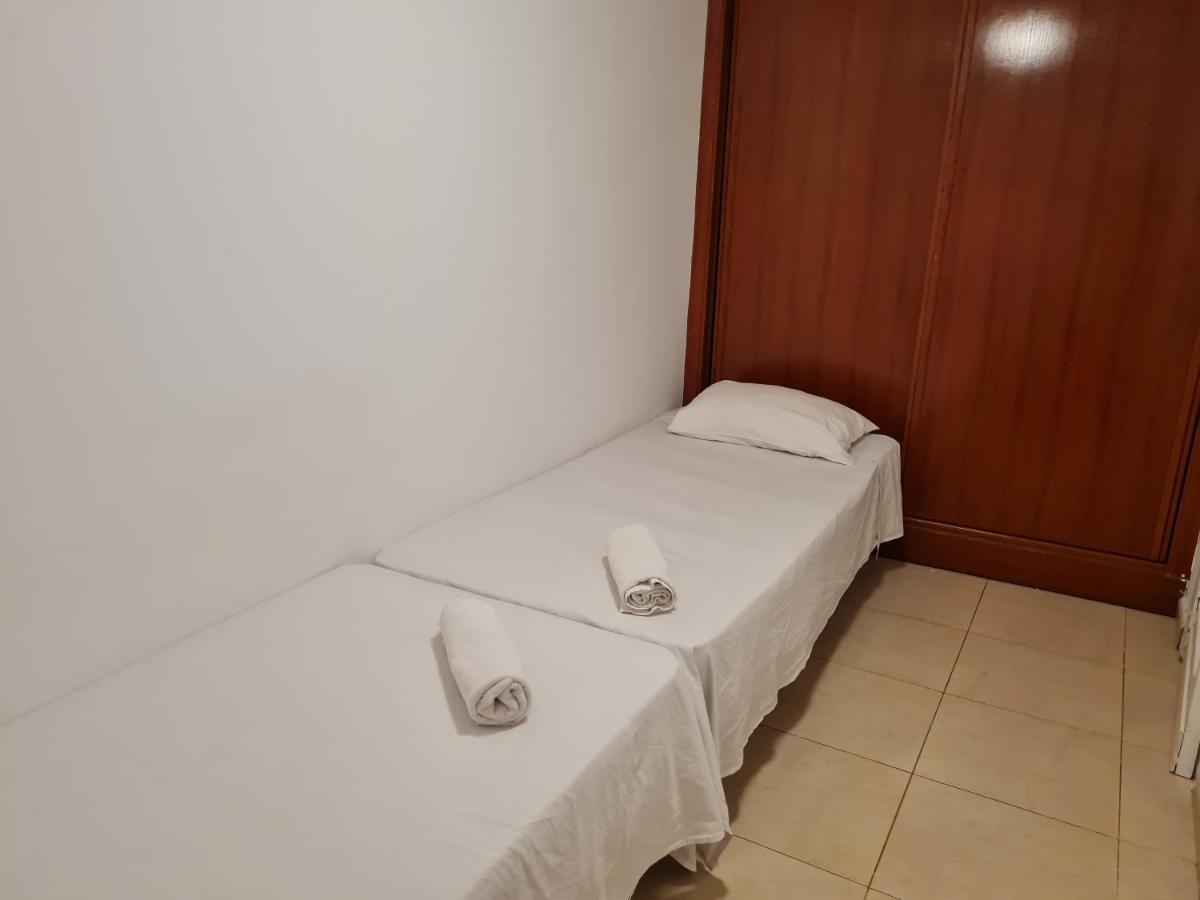 Habitaciones Nathaly Armenime Buitenkant foto